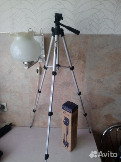 Штатив для фотоаппарата