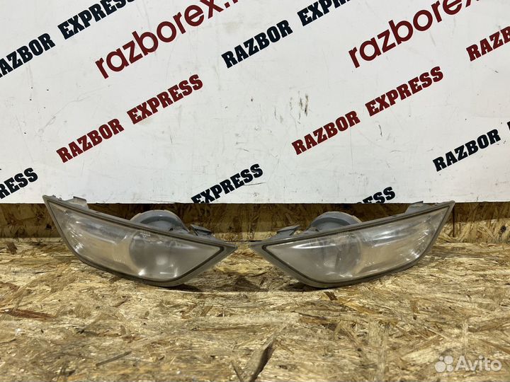 Фара противотуманная левая правая RH LH