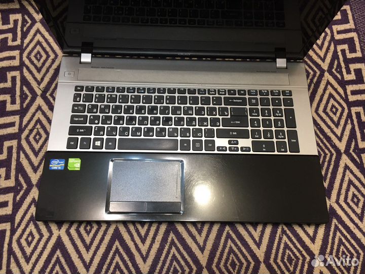 Большой 17.3, intel i5, ssd 256, nvidia 710m 8gb