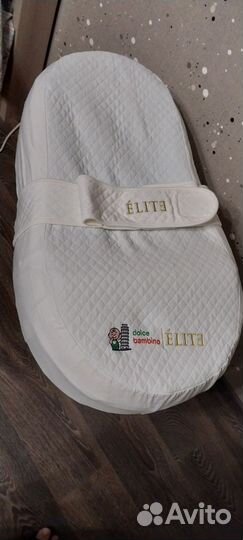 Кокон для новорожденных (2 наволочки) и погремушки