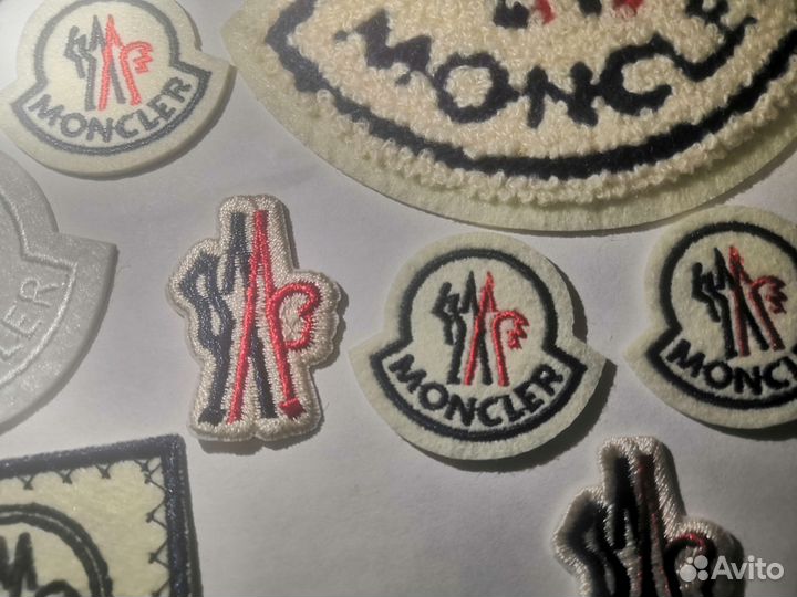Нашивка moncler