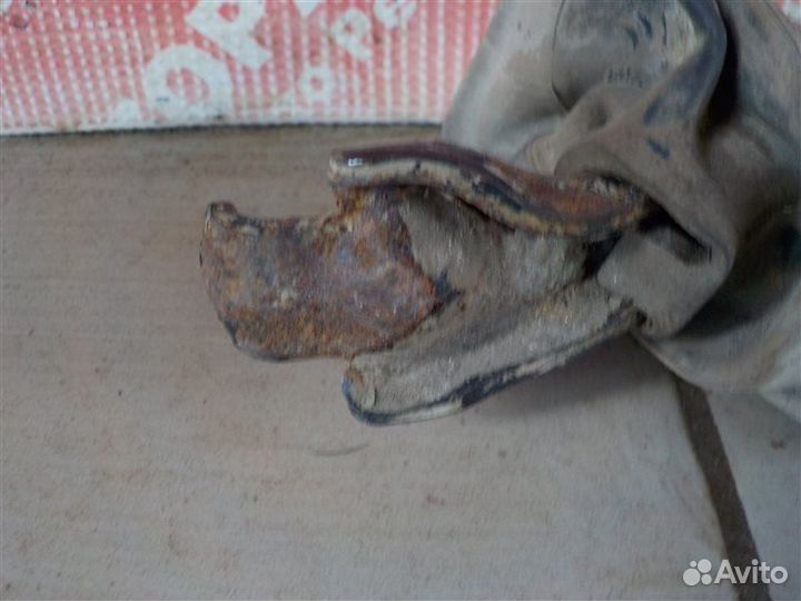 Вилка сцепления LADA Vesta 21129 2018