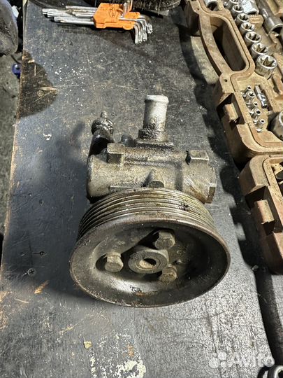 Range rover 3 насос гур 4.4