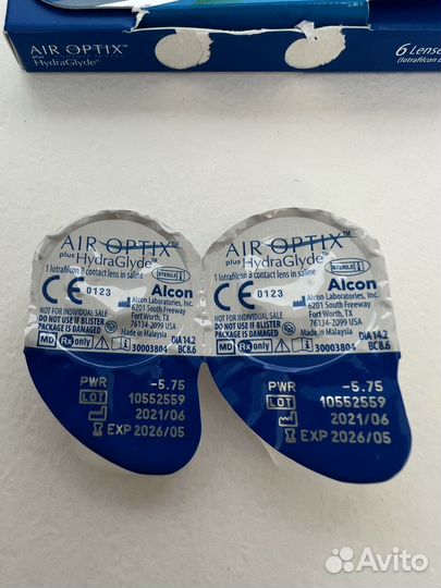 Линзы Alcon -5,75 2 штуки
