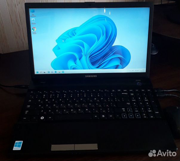 Ноутбук Samsung 305V5A-S05