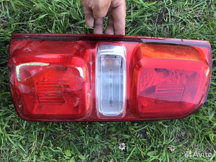 Задний фонарь левый citroen jumpy