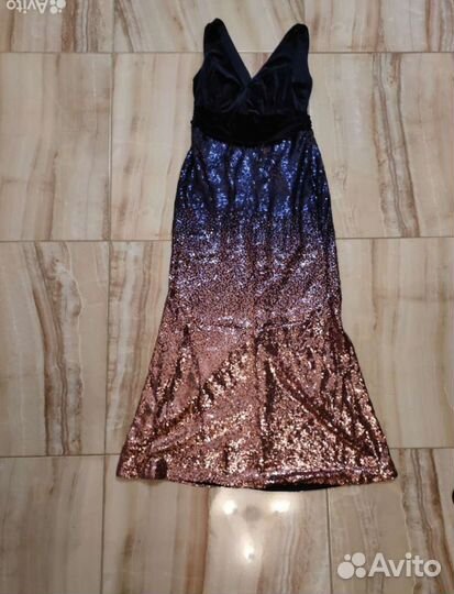 Вечерние платья