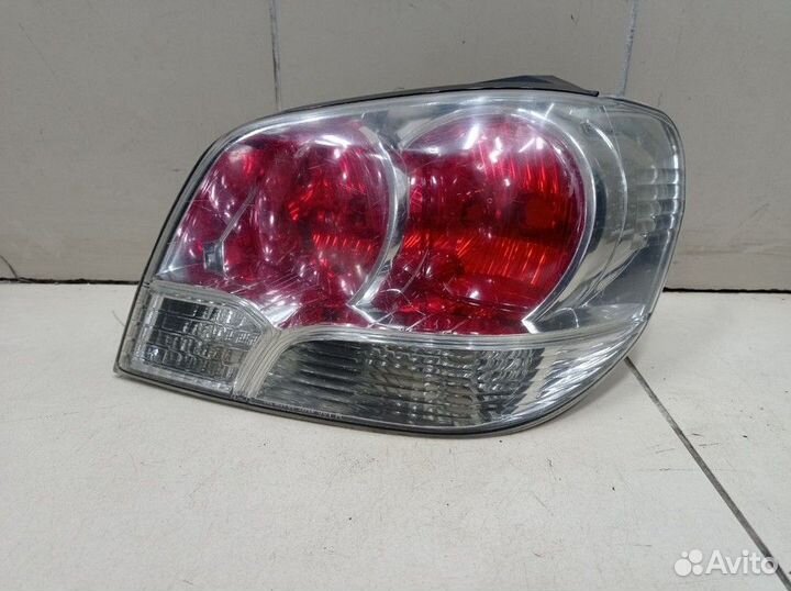 Фонарь задний правый Mitsubishi Outlander