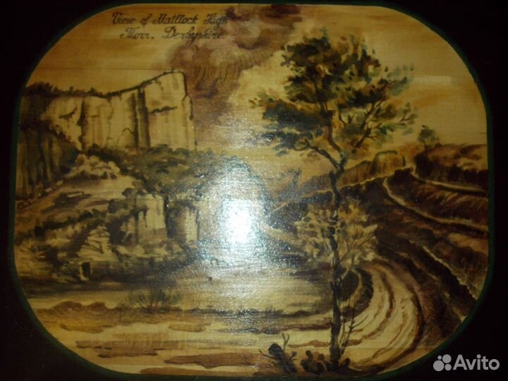 Деревянный винтажный сундучок