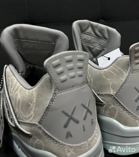 Новые кроссовки Nike Kaws 41-43, забирайте