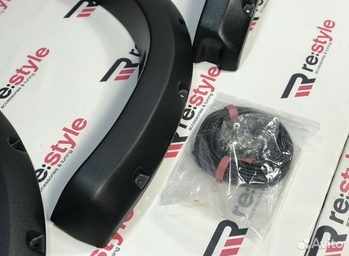 Фендера Toyota Tundra 2007-2013