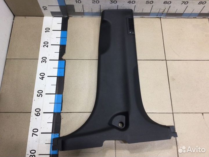 Обшивка центральной стойки правая Hyundai Santa Fe