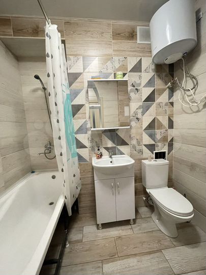 2-к. квартира, 50 м², 6/18 эт.