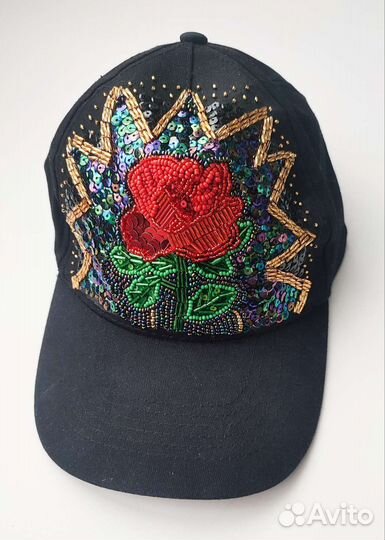 Бейсболка с вышивкой кепка