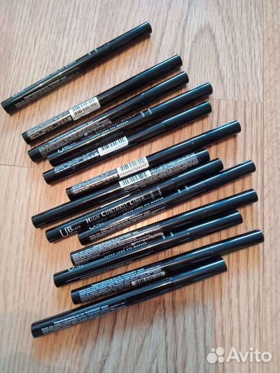 Подводка фломастер для глаз новая