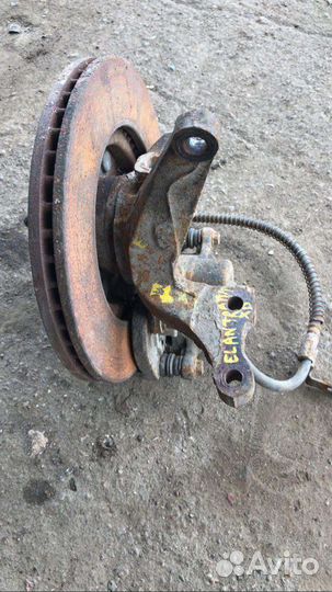 Передний левый поворотный кулак Hyundai Elantra XD