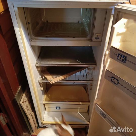 Холодильник на запчасти