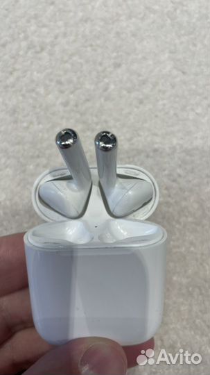 Apple AirPods 1