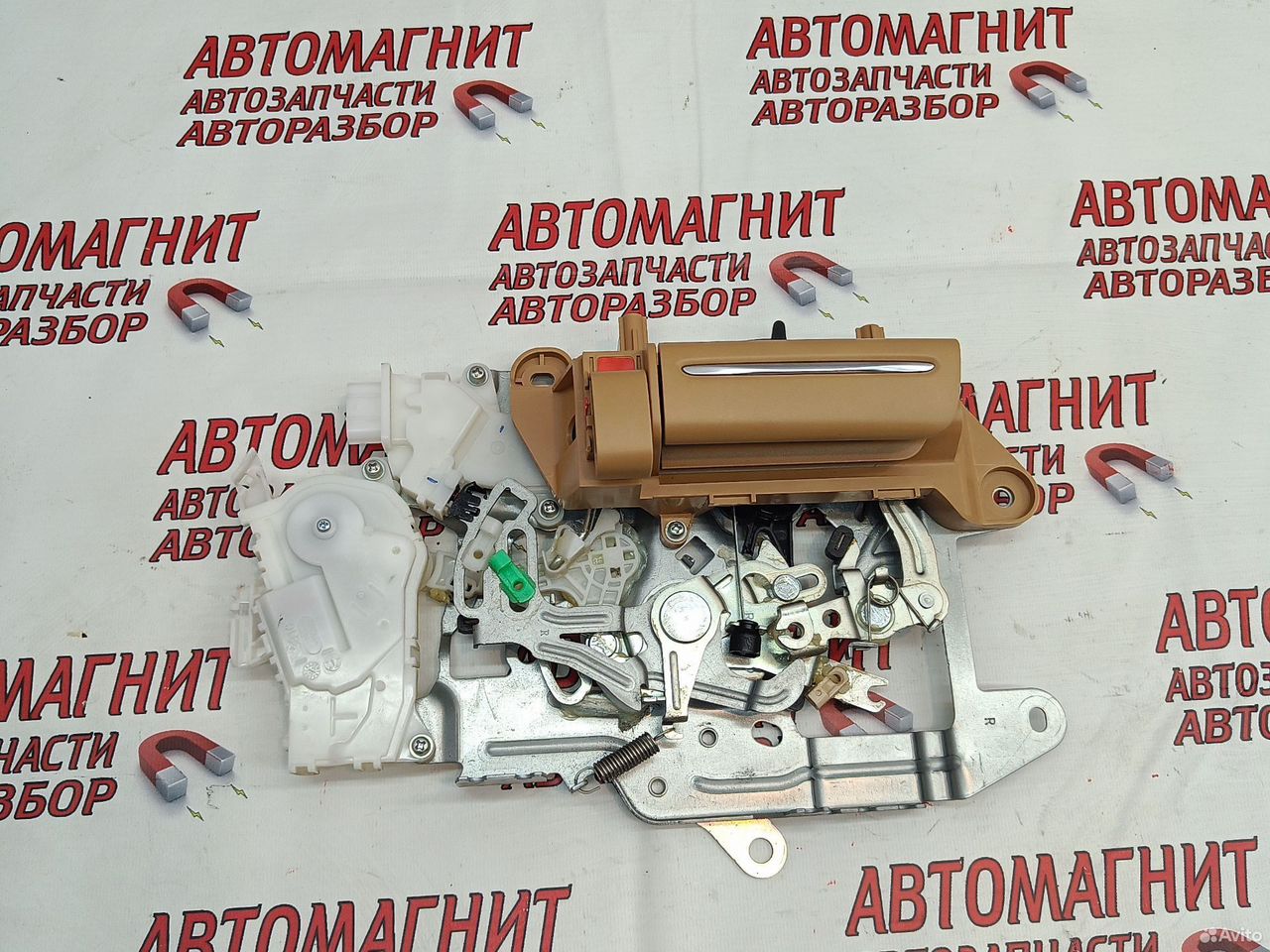 Ручка замок двери задний правый Voyah Dream