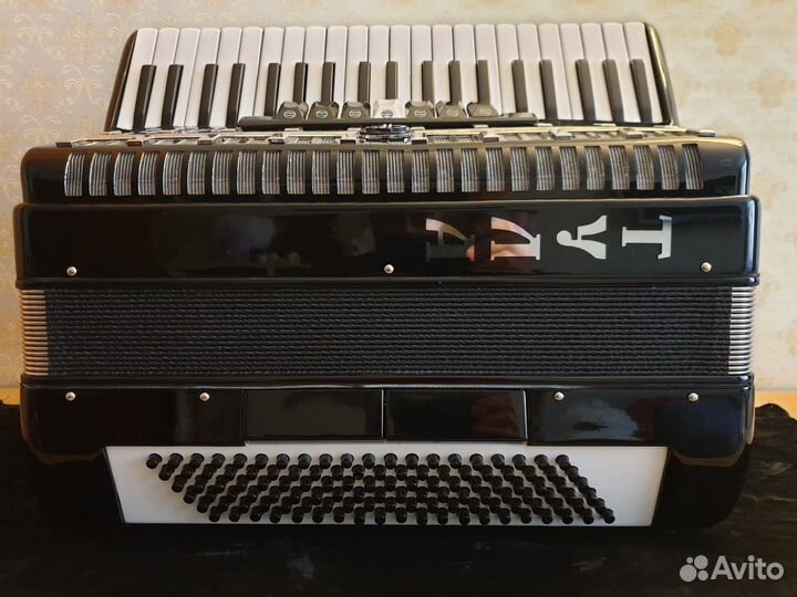 Аккордеон Тула А-2. Размер 4/4. Видео