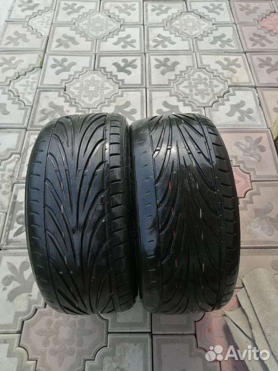 Toyo Proxes T1-R 235/30 R18