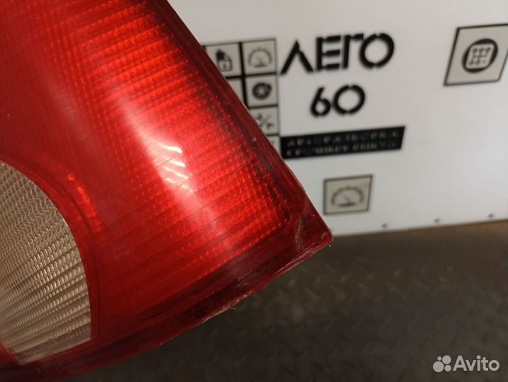 Фонарь задний правый для Renault Logan