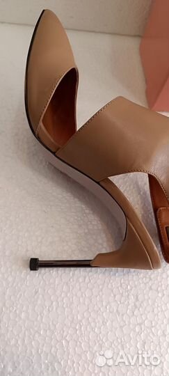 Босоножки кожаные Graciana 39 р