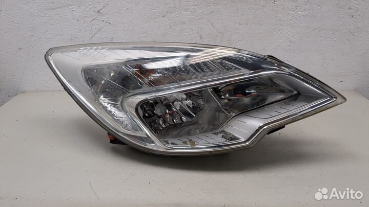 Фара (передняя) Opel Meriva 2010, 2011