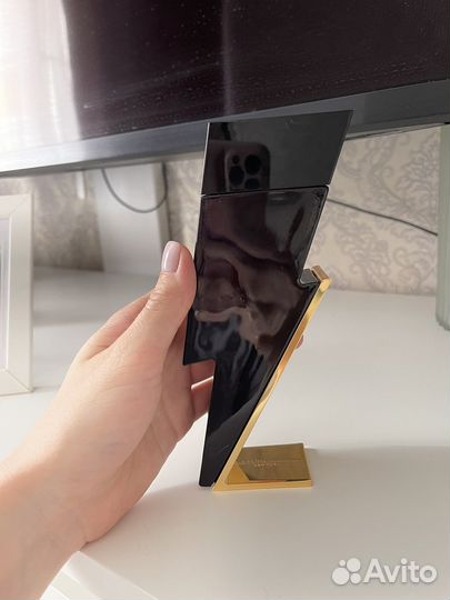 Мужской парфюм carolina herrera