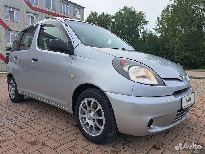 Toyota Funcargo 1.3 AT, 2000, 380 000 км