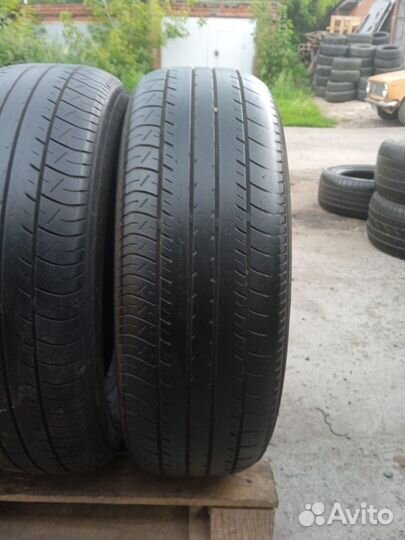 Yokohama dB Decibel E70 215/60 R16