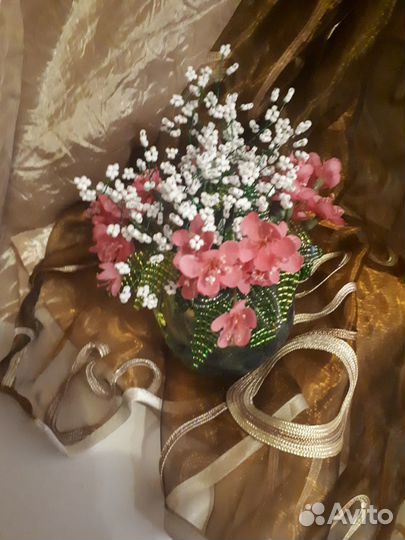 Нежный мини-букетик из бисера - ручная работа