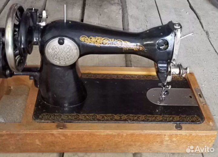 Винтаж.ссср.Подольск.С кофром - швейная машинка