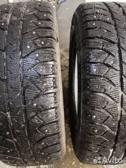 Bridgestone Ice Cruiser 7000 215/60 R17
