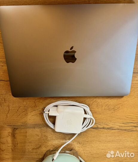 Apple Macbook pro 13 2020 m1 8gb 256