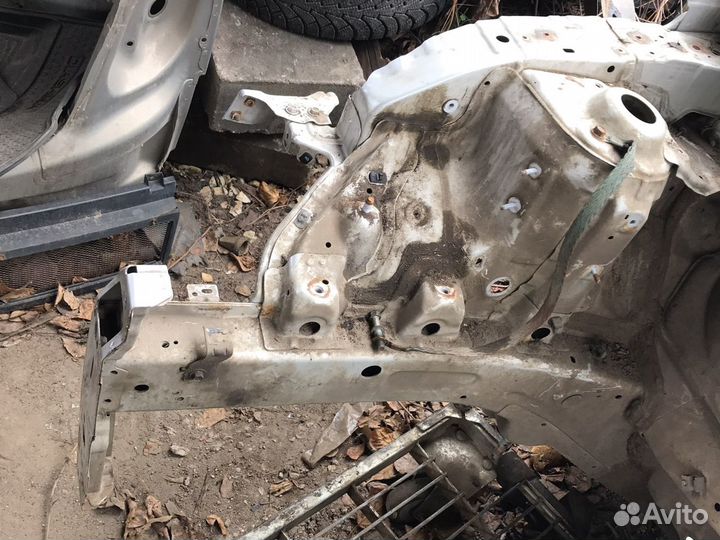 Передний лонжерон Hyundai Solaris