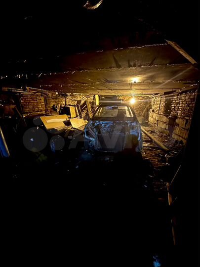 Гараж, > 30 м²