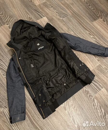 Горнолыжная куртка женская