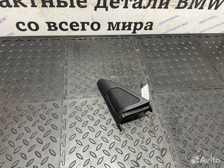 Накладка правая Bmw 3 E92 N52B30A 2008