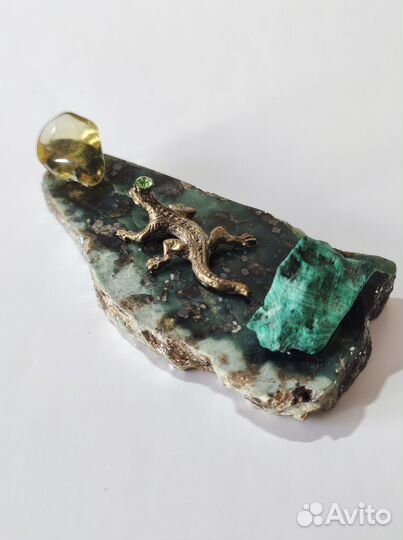 Сувениры из натурального уральского камня