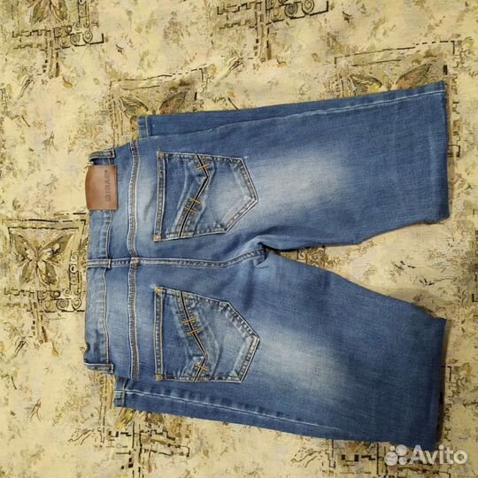 Джинсы
