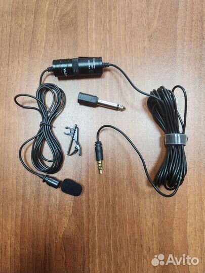 Петличный микрофон boya