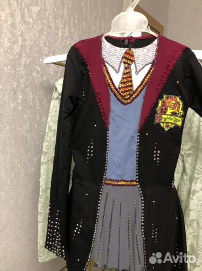 Платье для выступления по фигурному катанию