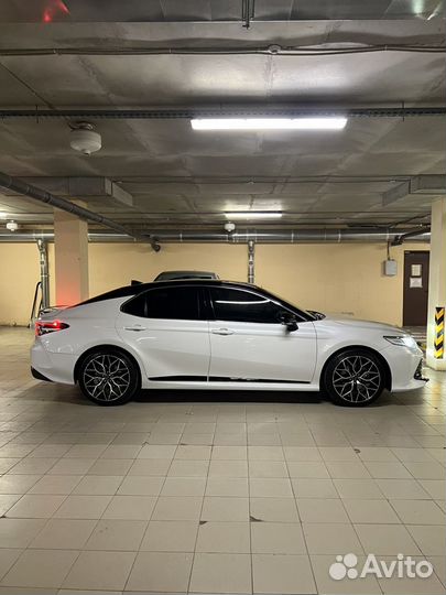 Toyota Camry 2.5 AT, 2020, 65 000 км