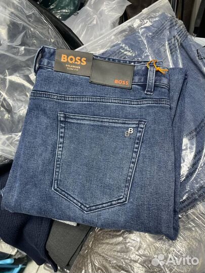 Джинсы Boss
