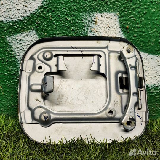 Лючок бензобака для Toyota Corolla E120