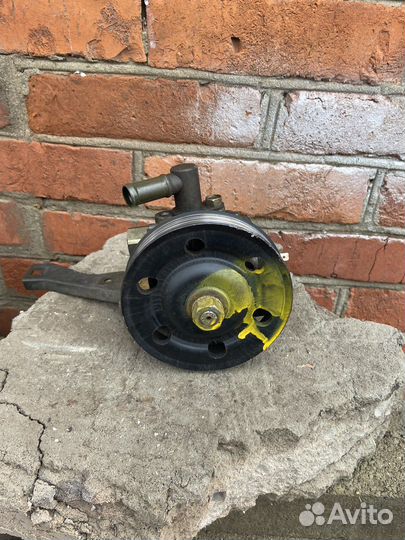 Насос гур mazda tribute