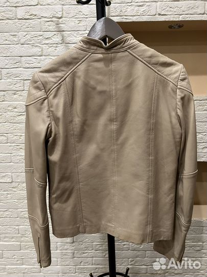 Кожаная куртка женская Massimo Dutti
