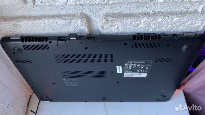 Ноутбук Acer Aspire V5-573G