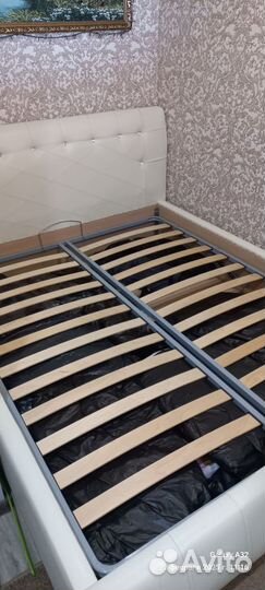 Кровать двухспальная с матрасом бу 160 200
